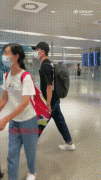 黄轩女朋友是谁怎么认识的？其女友系英籍华人正面照片曝光