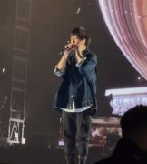 站桩式演唱会是什么梗？来自五月天阿信的演唱会