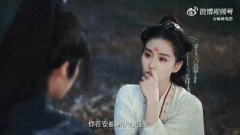 宁远舟在安都潜伏时做的什么官？倒酒的时候手法娴熟