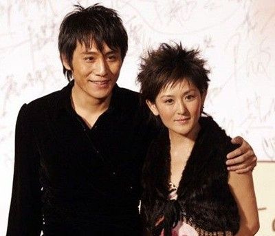 刘烨谢娜昔日亲热家居照曝光 揭秘两人分手原因（全文）