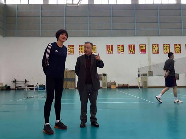 74岁球迷设500万奖金 激励中国女排里约夺冠