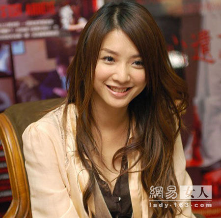 周渝民恋情终曝光 前度女友个个是美女