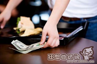 泰国旅游小费一般给多少，泰国旅游一般需要带多少钱
