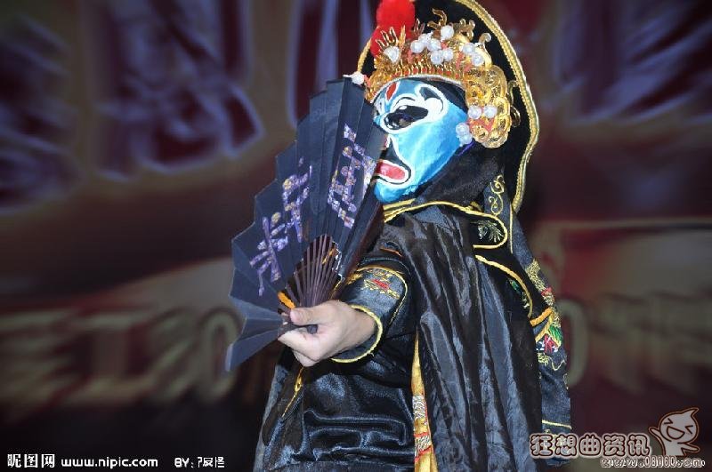 关于变脸戏是怎么变脸的，揭秘川剧变脸的由来
