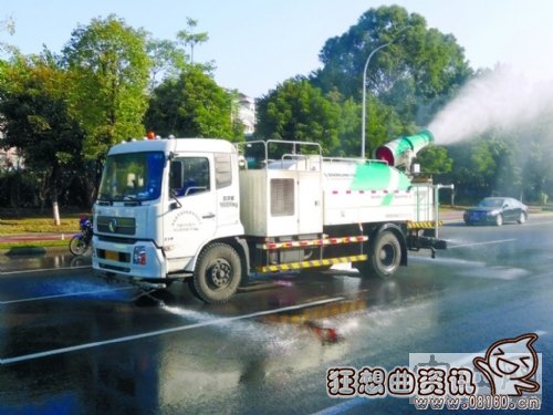 　洒水的环卫工多少工资，环卫工一天工作时间是多少