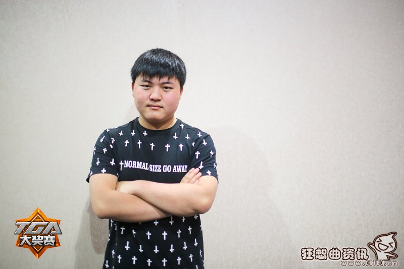 uzi为什么被人叫狂小狗，uzi的真实姓名叫什么