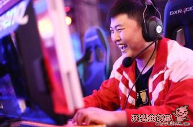uzi为什么被人叫狂小狗，uzi的真实姓名叫什么