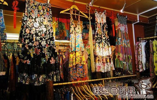 丽江当地人都是少数民族吗?丽江现在的人口有多少