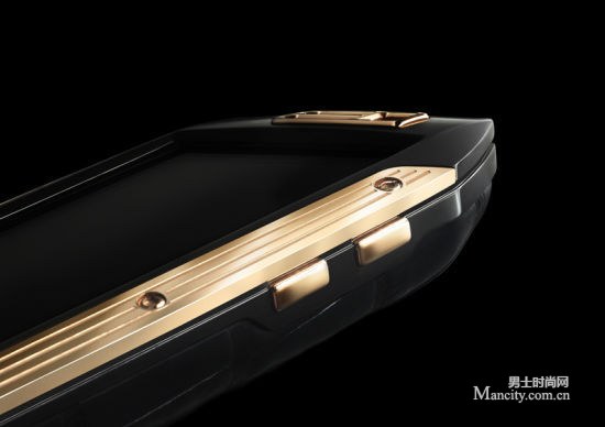 　　Black &Gold - Close-up front