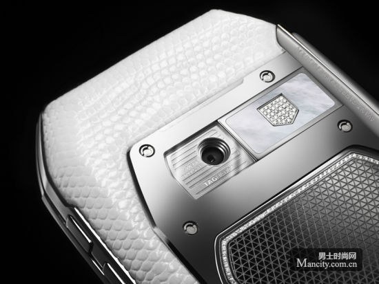 　　Diamonds_-_Close-up_camera_shutter