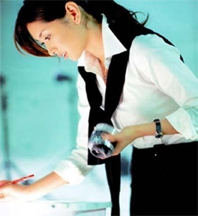 揭秘身价过亿美女帅哥富豪 <wbr>年轻貌美单身者必看