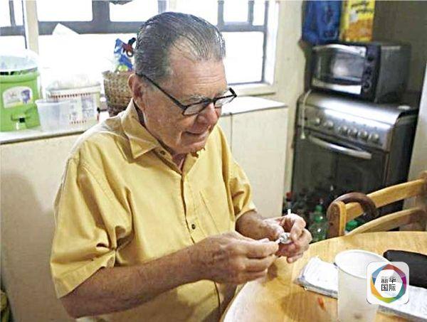 诺贝尔化学奖得主赫克因付不起医药费病逝