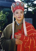和尚袈裟的颜色等级如何区分，什么人能穿红袈裟？