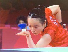 伊藤美诚发球慢动作视频GIF，伊藤美诚为什么这么发球？