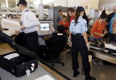 美国过海关能带几台电脑？美国过海关能够带多少现金？
