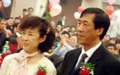章子怡是张艺谋的女儿很扯淡，章子怡父亲照片曝光