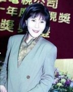 李丽凤年轻时的照片，她结过婚吗有没有子女？