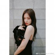 jennie金智妮划水是什么意思，她对划水是如何回应的？