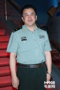 黄宏为什么是少将军衔？黄宏佩戴少将军衔图片