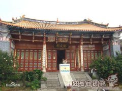 大理人们为什么称女性为金花？大理白族女子民族服饰照片