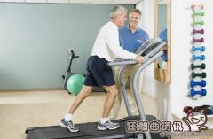 人一天跑步锻炼多少公里合适？跑步时需要的装备和注意事项