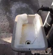 防止室外自来水管上冻的方法，室外自来水管冻住了怎么办？