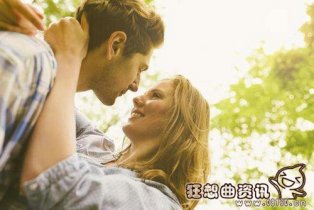 感情脆弱的男人能跟吗？感情脆弱的男人的表现