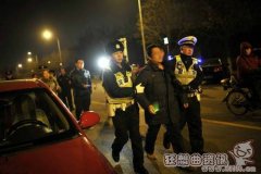 酒驾司机被带到太平间醒酒，酒驾的危害到底有多大?