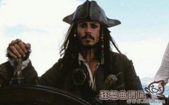 加勒比海盗的男主角叫什么名字?加勒比海盗现在更新到第几部了?