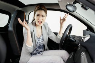 女人突然对你发脾气是什么原因?爱乱发脾气是不是一种病?