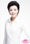 杨澜和费翔谈过恋爱吗，费翔《冬天里的一把火》带你重温春晚经典