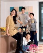 林依轮前后有几任妻子，林依伦现任老婆西华和许晴有没有亲属关系