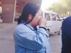 女司机把油门当刹车连撞两车，研究称女司机不是马路杀手！