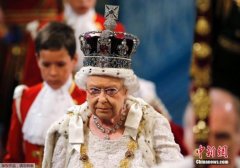 英国女王为什么不退位？英国女王不退位的原因