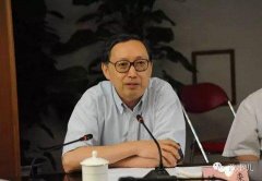 清华大学教授陈来简历，师从哲学泰斗张岱年、冯友兰