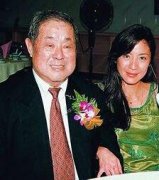 杨紫琼父亲几个老婆？杨紫琼父亲为拿督杨建德