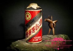 白酒收藏多少年后就有价值， 初入门者收藏白酒应注意哪些问题？