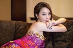 关颖和小S比脚臭视频，关颖为什么是千金？