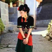 八大丽江古城客栈美女老板组图，丽江最漂亮客栈老板娘