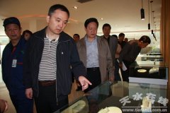 甘肃首富阙(quē)文彬发家史，西部最神秘富豪的阙文彬照片