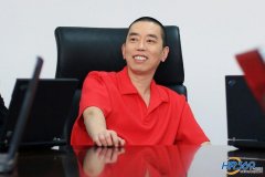 史玉柱怎么不戴眼镜了？史玉柱近视是做了近视手术还是戴隐形