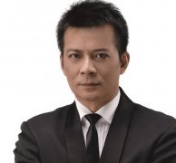黄日华追求过翁美玲吧？黄日华为什么不红了