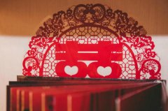 婚后请客吃饭叫什么宴，饭局是一大桌好还是两桌好？