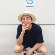 刘亚仁为什么没有服兵役？他家境情况如何