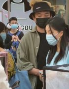 宋美娜王思聪是什么关系？宋美娜年龄多大