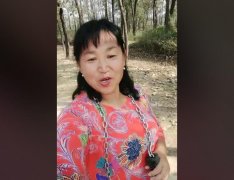 清水河甩鞭大妈近照，她的抖音号是多少？