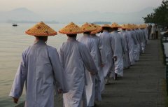 出家当尼姑还能回家吗？尼姑出家后能与家人见面吗？
