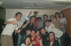 石乃文一家三口照片，石乃文的妻子是谁？